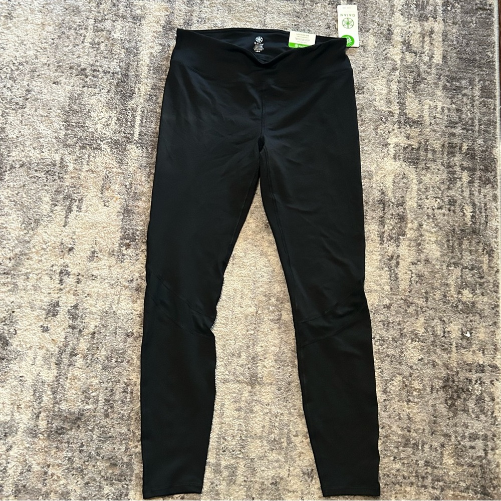 GAIAM / full Length Black Leggings with symmetrical mesh lines size Large